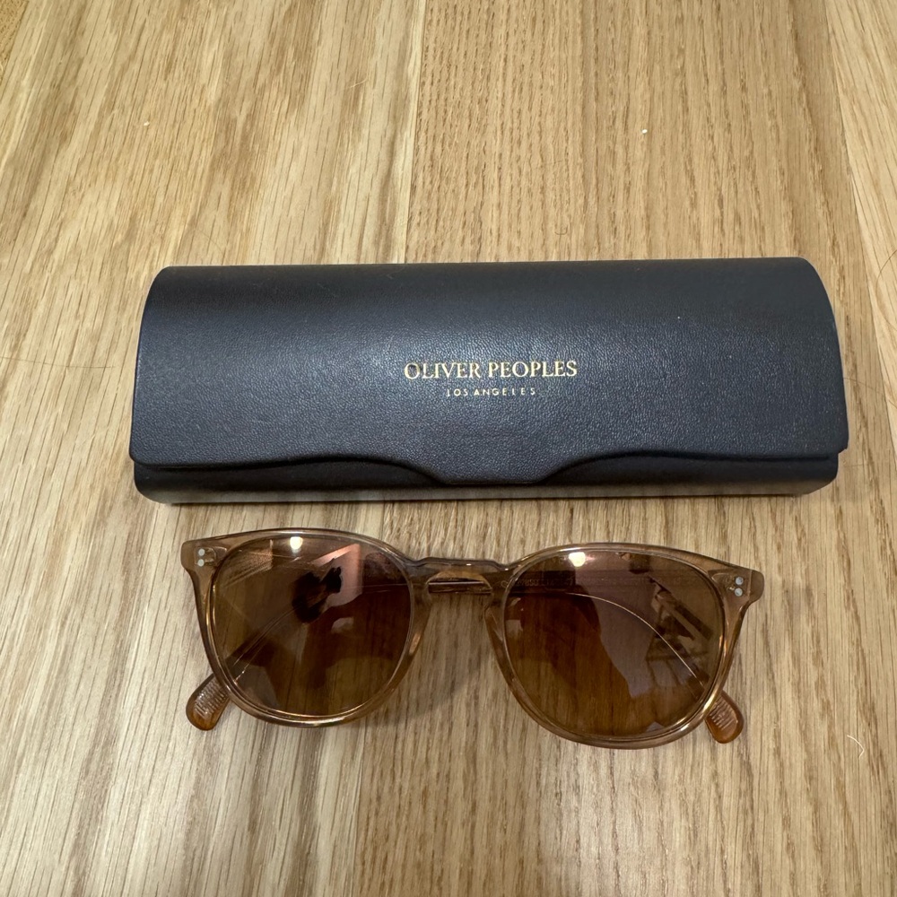 Oliver Peoples Finley Esq. Sunglasses Light Brown